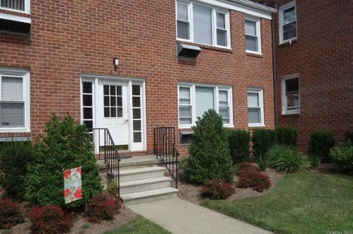 54 Manville Rd, Pleasantville, NY 10570-2239