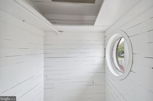 5010 Brooks St, Washington DC  20019-5318 exterior