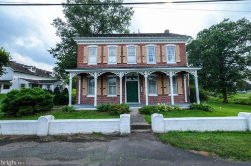 2412 Swamp Pike, Gilbertsville, PA 19525-9734