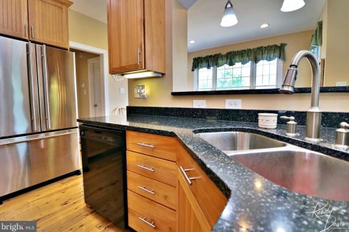 320 Stephen Ct, Charles Town WV  25414-4126 exterior