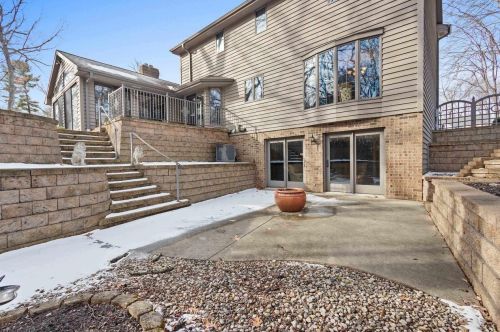 225 Traders Point Ln, Green Bay WI  54302-5236 exterior