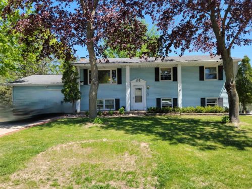 517 Menlo Park Rd, Green Bay, WI 54302-4834