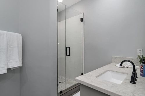 9750 Lake Helix Ter, La Mesa CA  91941-4432 exterior