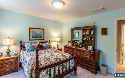 12 Seminole Trl, Bybee VA  22963-3157 exterior