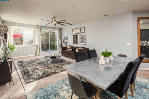16785 Ore Claim Trl, Lathrop CA  95330-8842 exterior
