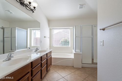 42763 Venture Rd, Maricopa AZ  85138-2359 exterior