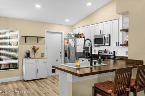 3270 Kirby Dr, Titusville FL  32796-1256 exterior