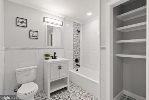 10 Rockland Dr, Willingboro NJ  08046-4003 exterior