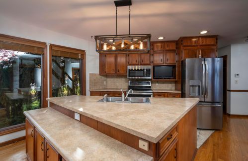 1224 Countryside Dr, Washington Ch OH  43160-1804 exterior