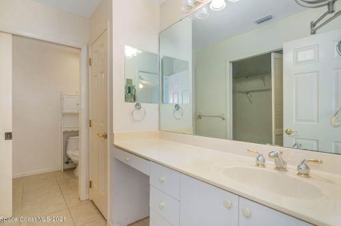 1295 Continental Ave, Melbourne FL 32940-6702 exterior