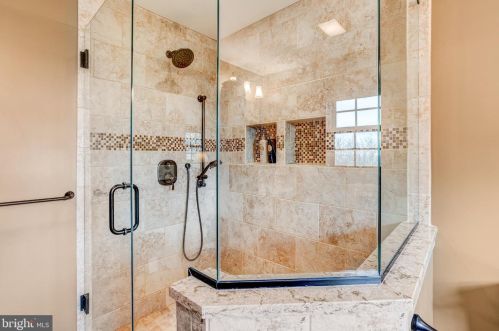 75 Maple Ave, Bareville PA  17540-9602 exterior