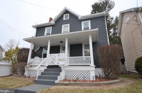102 Warren St, Washington, NJ 07882-1314