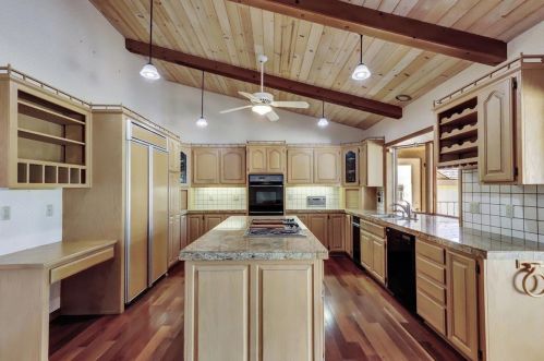 18114 Lake Forest Dr, Lake Wildwood CA  95946-9456 exterior