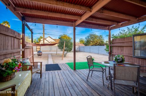 2233 9th St, Phoenix AZ 85006-1050 exterior