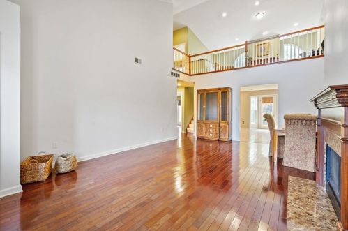 7082 Clubview Dr, Bridgeville PA  15017-1097 exterior