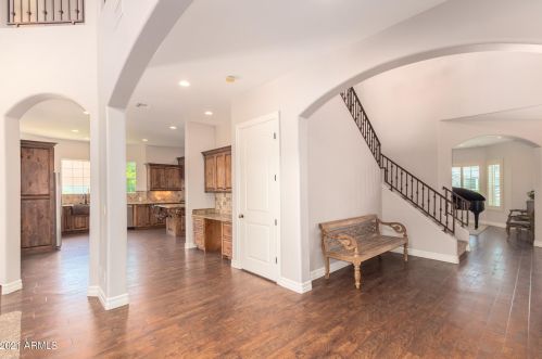 2710 Cattle Dr, Gilbert AZ  85297-8116 exterior