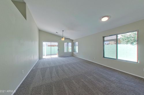 3633 Wahalla Ln, Glendale AZ 85308-7085 exterior