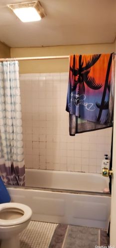 106 Fig St, Central Islip NY  11722-4202 exterior