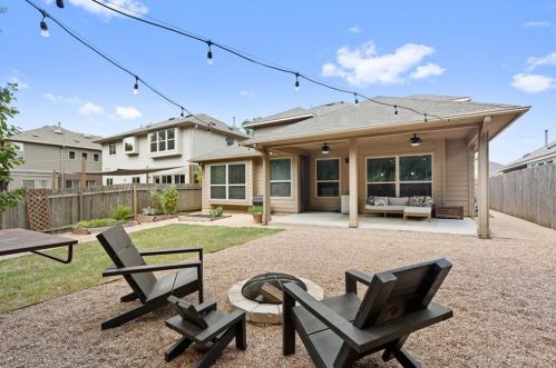 6629 Alleyton Dr, Austin TX 78725-2915 exterior