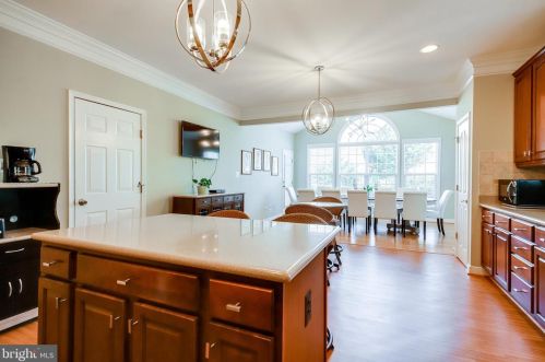 9517 Moonen Bay Ln, Bristow VA  20136-3515 exterior