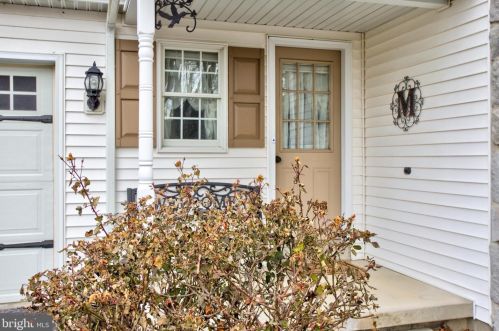 3175 Norcross Rd, Lancaster, PA 17603-9460