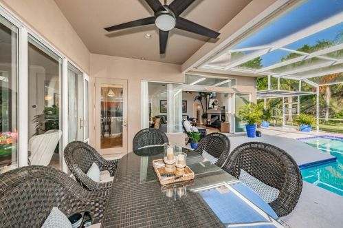 4811 Cross Pointe Dr, Oldsmar FL 34677-5202 exterior