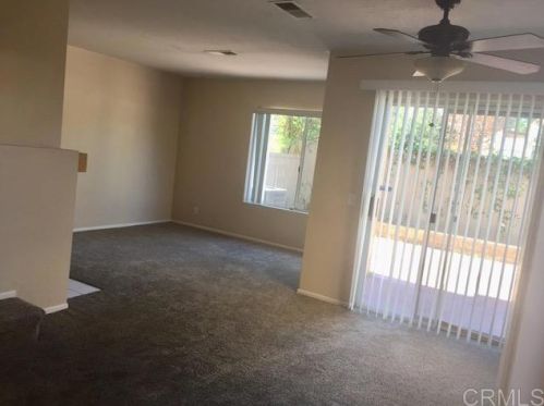 376 Ferrara Way, Vista CA  92083-4804 exterior