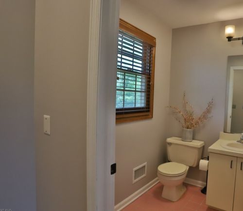 7 Pinewood Ln, Washington NJ  07882-4012 exterior