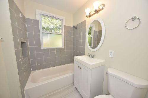 4825 91st St, Milwaukee WI  53225-4125 exterior