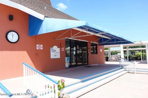 925 Hawthorn Cir, Sebastian FL  32976-7500 exterior