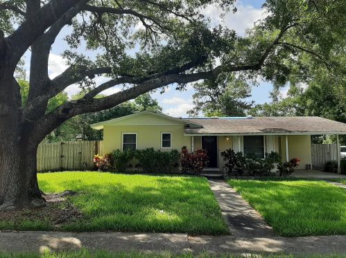 1090 Wakefield Cir, Deltona, FL 32725-5921