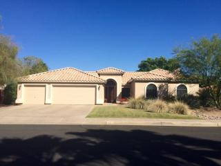 2705 25th St, Mesa, AZ 85213-1524