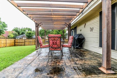 1500 Finley St, Cedar Hill TX 75104-4201 exterior