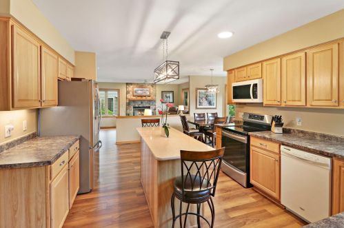 10210 80th St, Kenosha WI  53158-2054 exterior