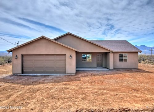 1651 Circulo Ballena, Nogales, AZ 85648-1102