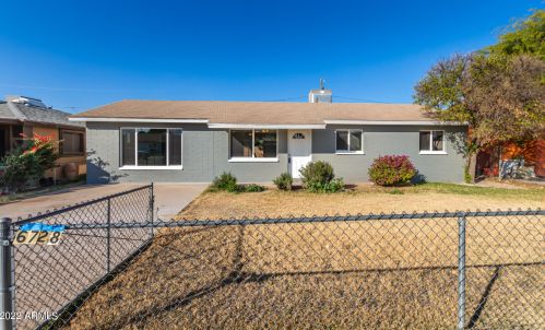 6728 53rd Ave, Glendale, AZ 85301-3428