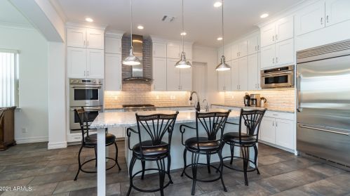 7544 Peppertree Dr, Gilbert AZ  85298 exterior