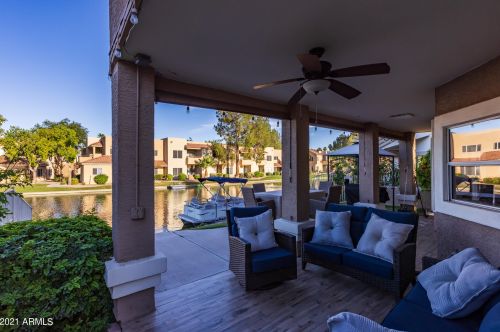 1321 Clear Spring Dr, Gilbert AZ  85233-6601 exterior