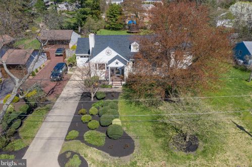 5 Linden Ave, Riverton, NJ 08077-1123