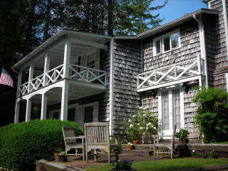 806 4th St, Highlands, NC 28741-7101