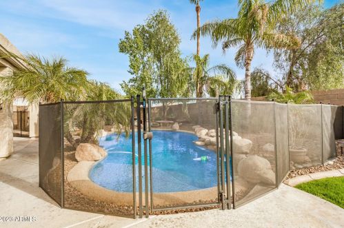 6109 Villa Theresa Dr, Glendale AZ  85308-8094 exterior