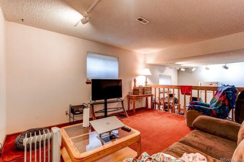 16034 Loyola Dr, Denver CO 80013-3315 exterior