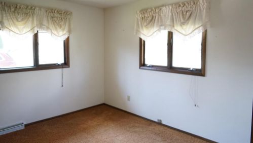 1963 Wood Ln, Green Bay WI  54304-1915 exterior