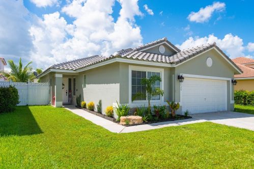 16428 19th St, Hollywood, FL 33028-1741