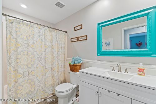 671 Thoroughfare Rd, Bricktown NJ  08723 exterior