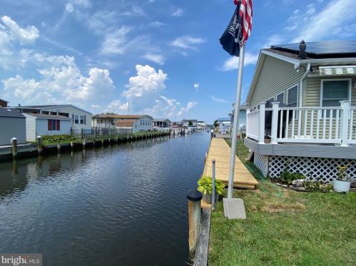 36981 Laws Point Rd, Selbyville, DE 19975-3215