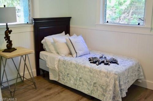 3567 Papaya St, Saint James City FL  33956-2572 exterior