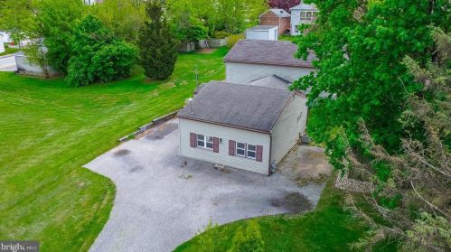 210 Howard St, Red Lion PA  17356-1313 exterior