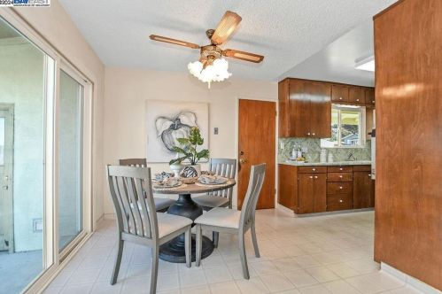 940 Marlesta Rd, Pinole CA  94564-2609 exterior