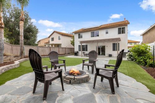 42092 Orange Blossom Dr, Temecula CA  92591-5542 exterior